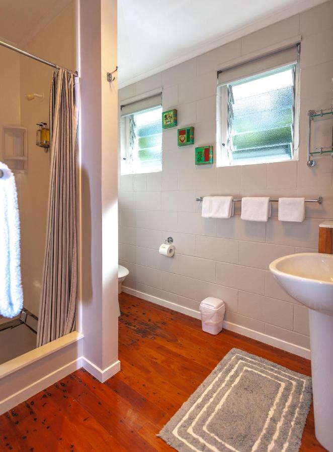 Brookby Motel Thames Bagian luar foto